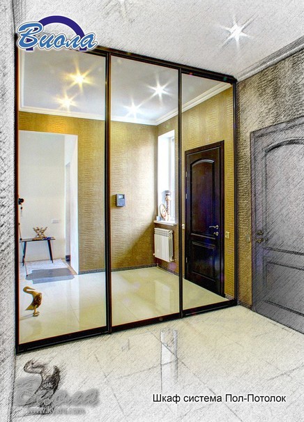 угловой шкаф с зеркальными фасадами